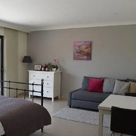 לינה וארוחת בוקר La Maison Bird D'hotes