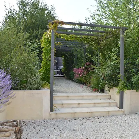 לינה וארוחת בוקר La Maison Bird D'hotes *